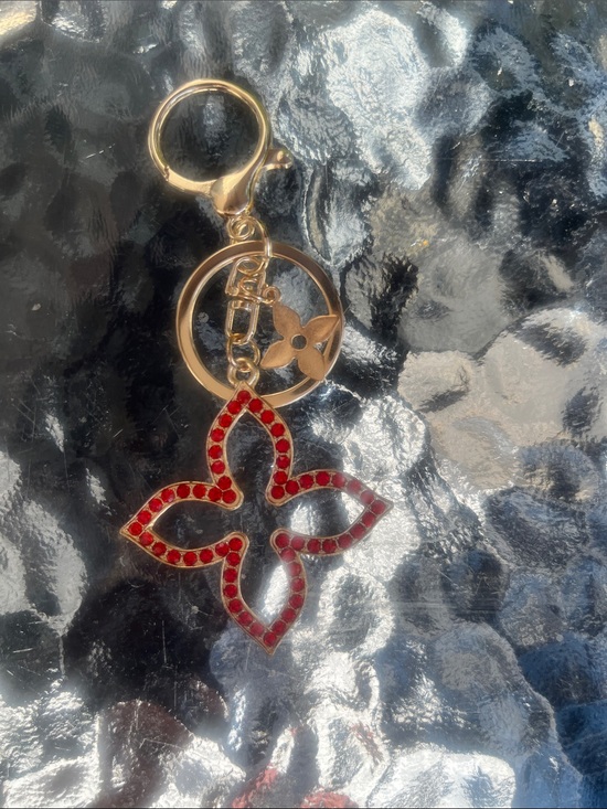Source Unknown Accessories - Gold-Tone Keychain with Red Crystal Floral Keychain or Bag Charm NWOT